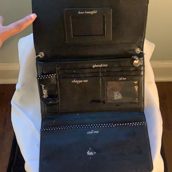 White House Black Market heels and wallet - Picture 8 of 8